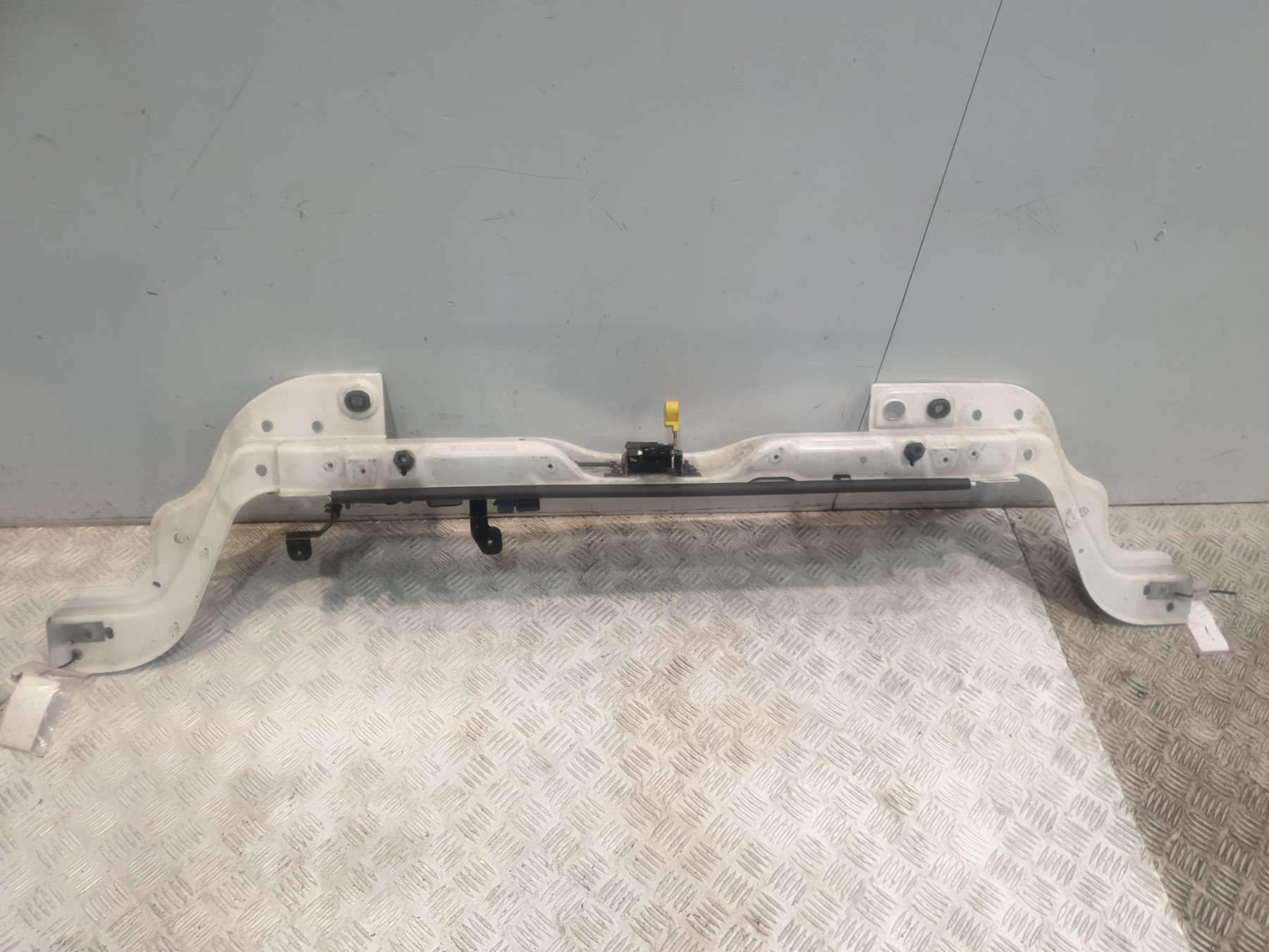 Traverse superieure citroen nemo