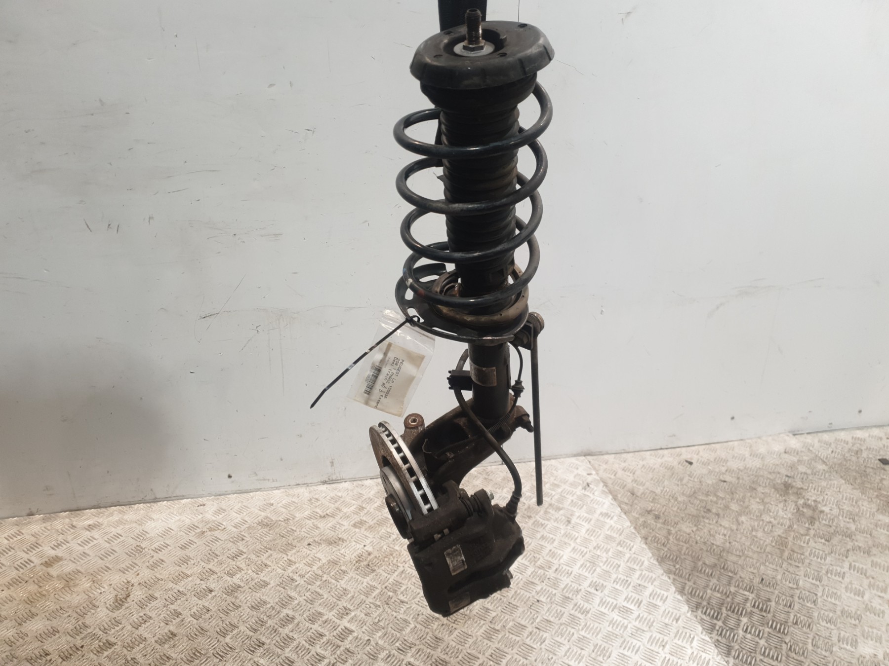 Demi train avant droit peugeot 208 1 phase 2