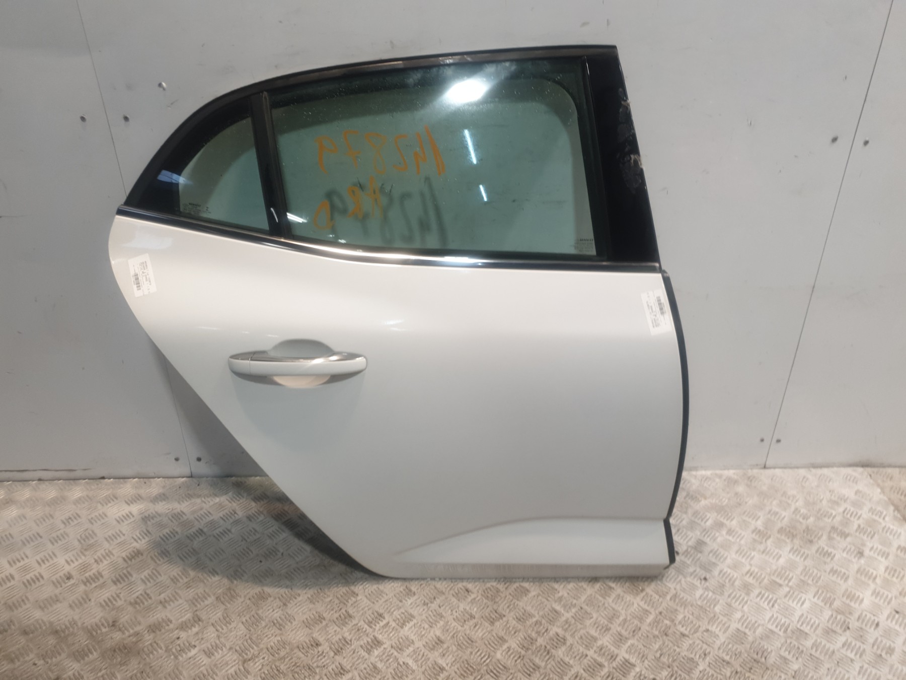 Porte arriere droit renault megane 4 phase 1