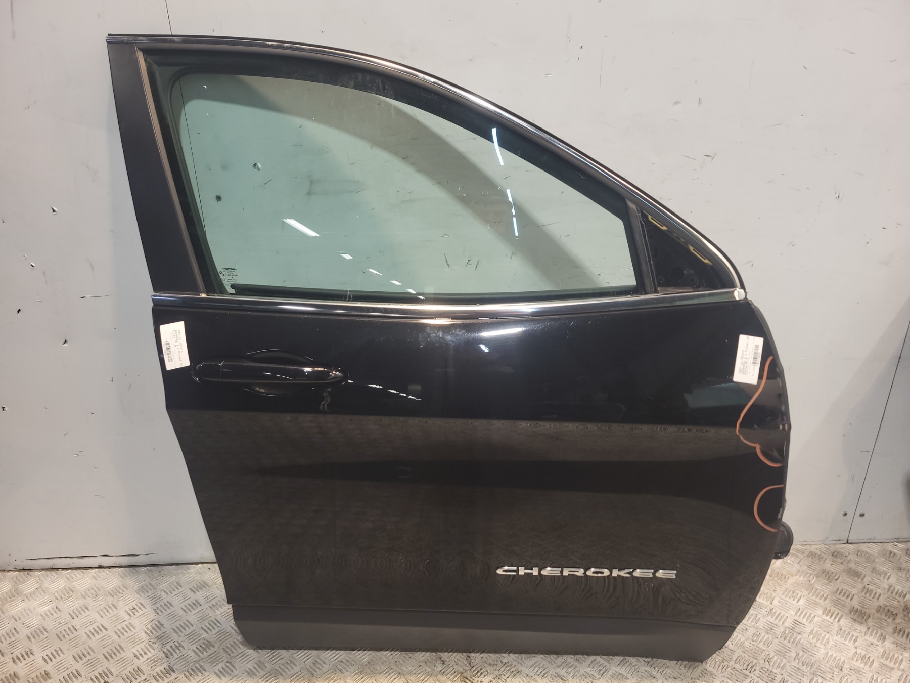 Porte avant droit jeep cherokee 4