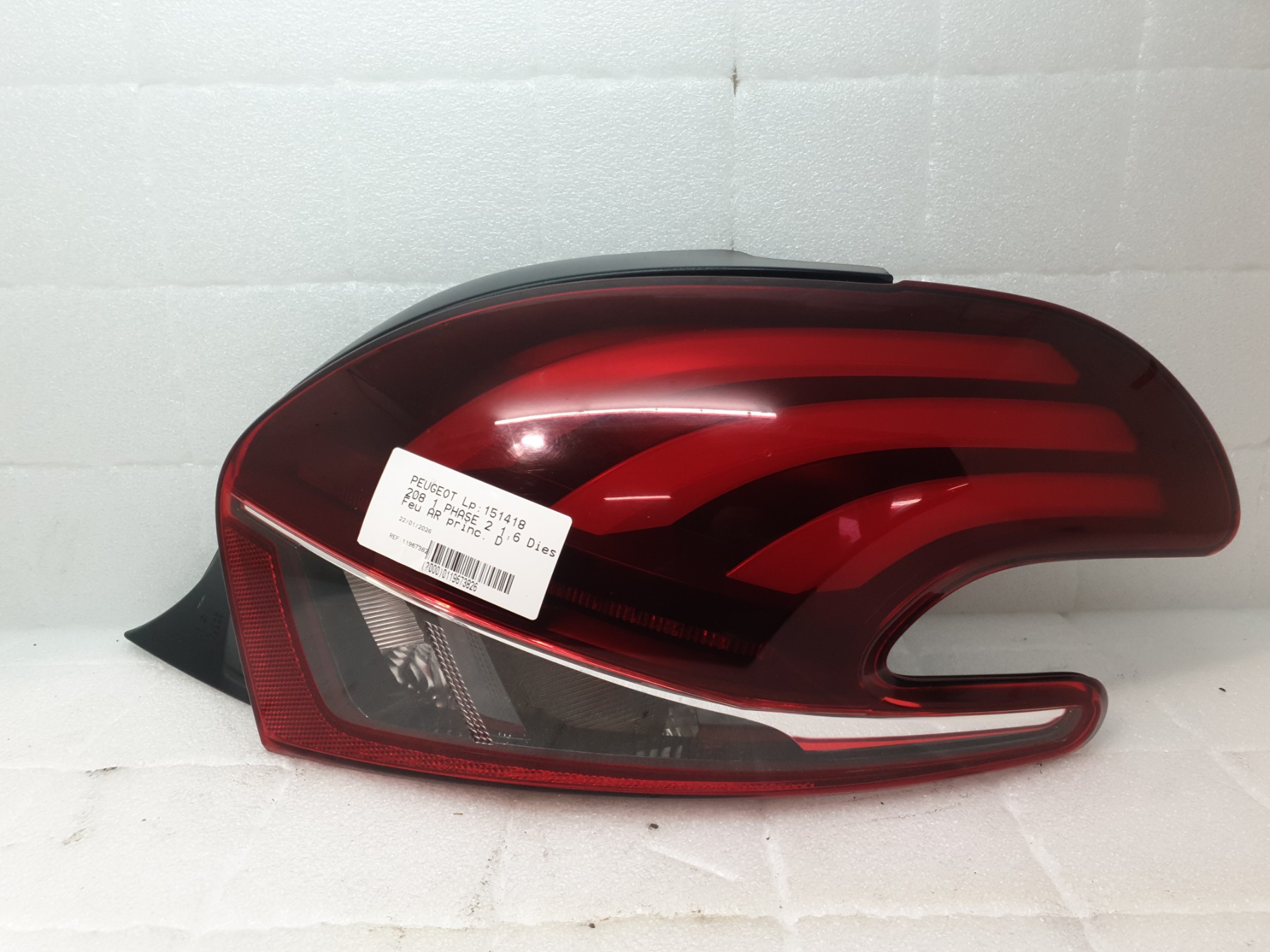 Feu arriere principal droit (feux) peugeot 208 1 phase 2