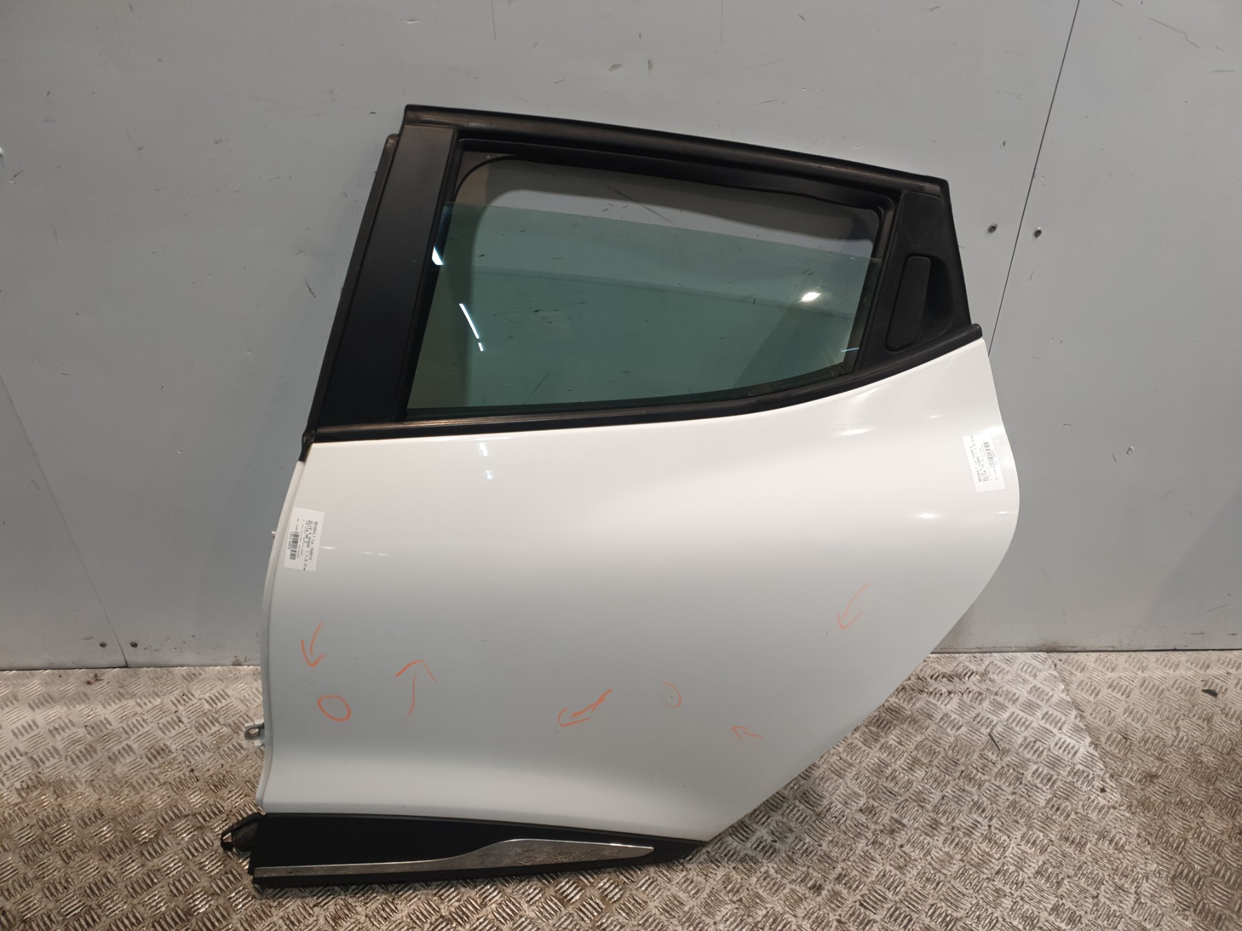 Porte arriere gauche renault clio 4 phase 1