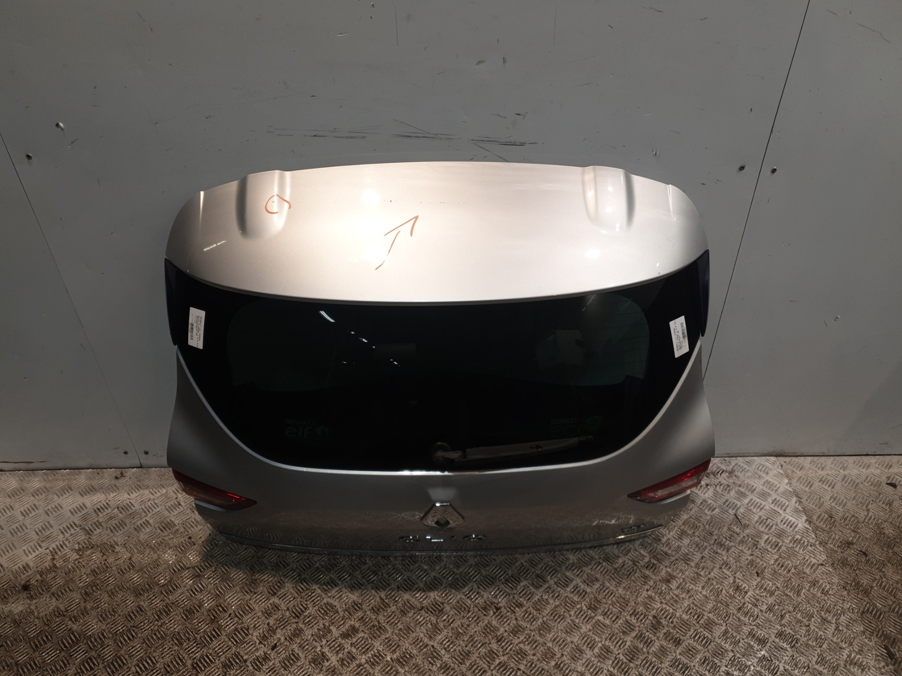 Malle/Hayon arriere renault clio 4 phase 1