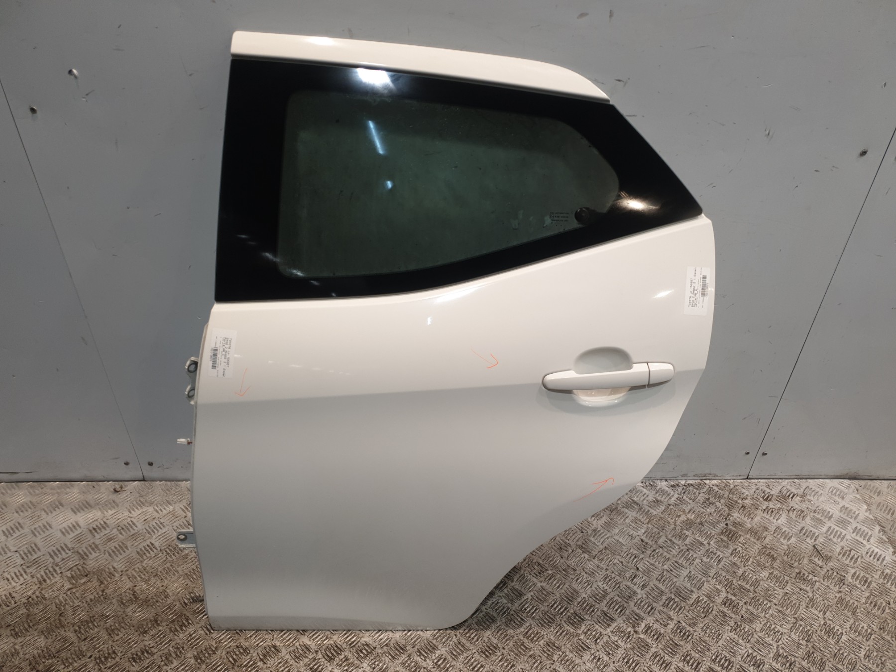 Porte arriere gauche toyota aygo 2 phase 2