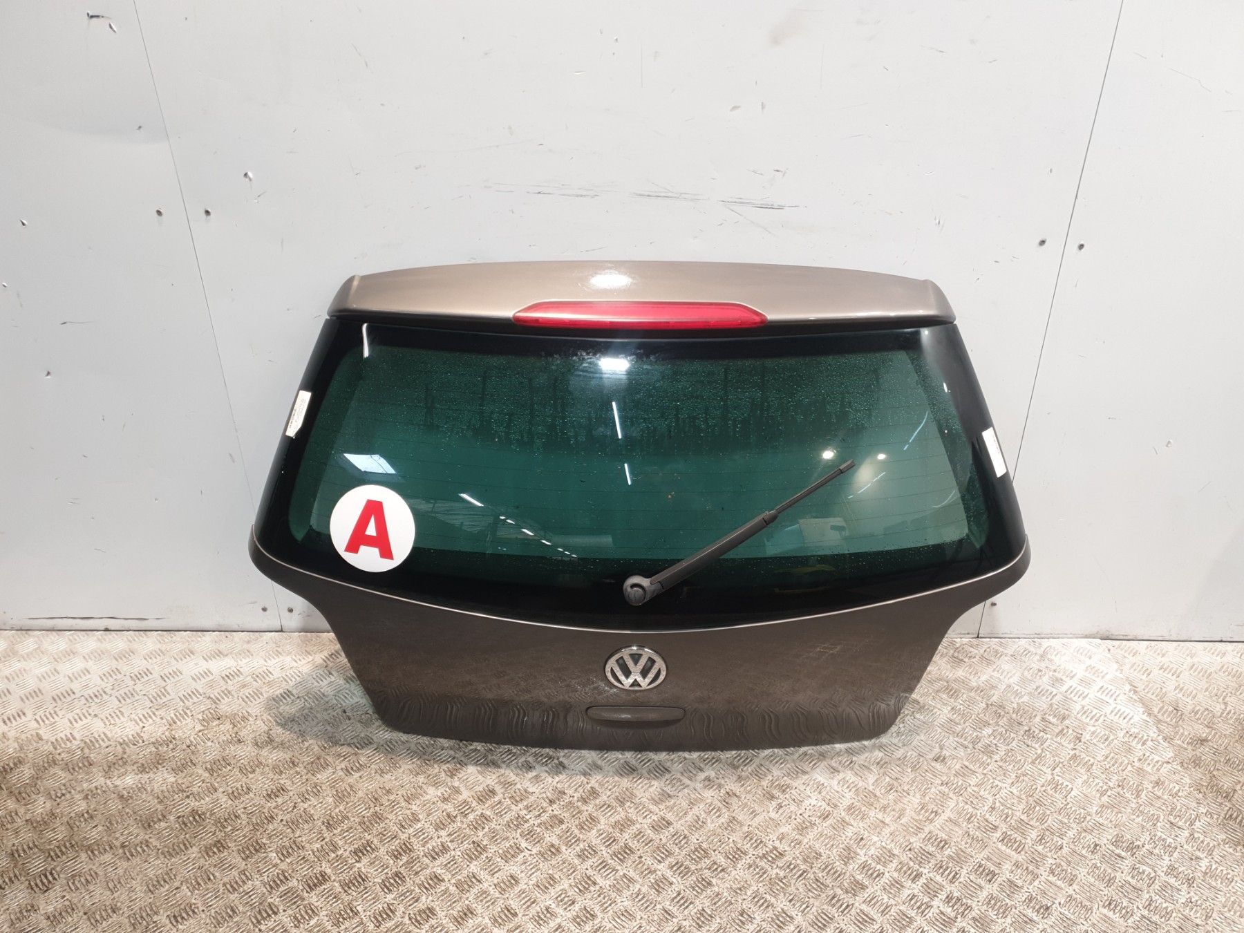 Malle/Hayon arriere volkswagen polo 4 phase 2