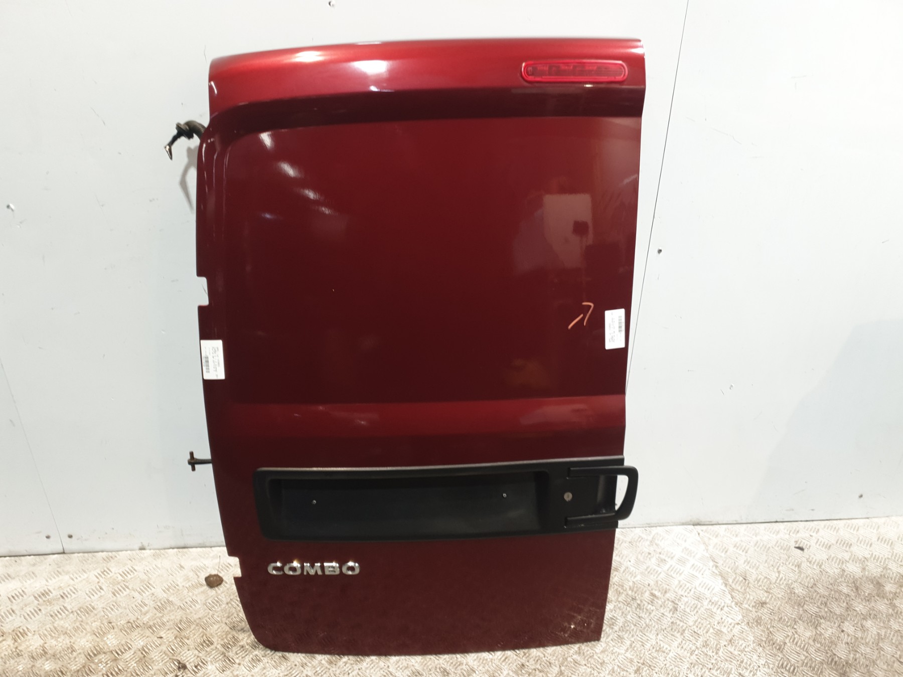 Porte de coffre gauche opel combo d