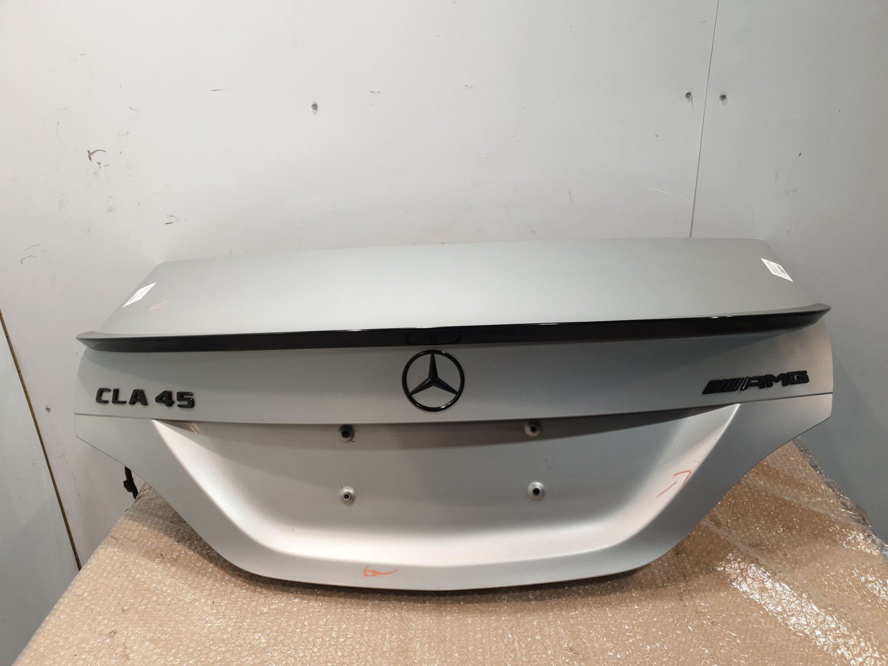 Malle/Hayon arriere mercedes classe cla 117