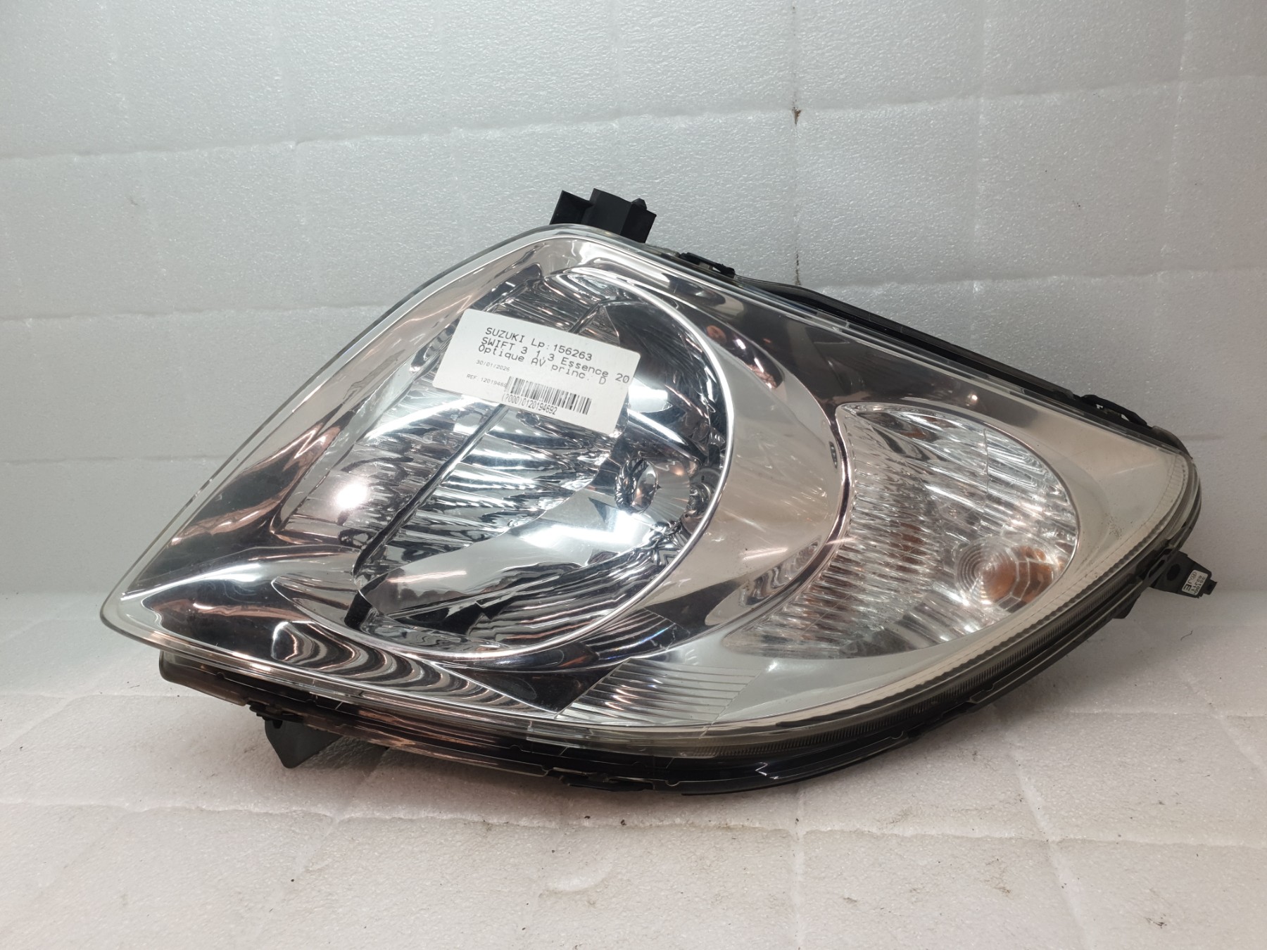 Optique avant principal droit (feux)(phare) suzuki swift 3
