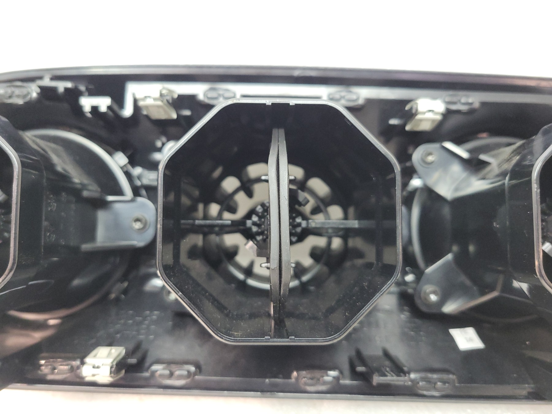 Aerateur tableau de bord mercedes classe a 177 phase 1