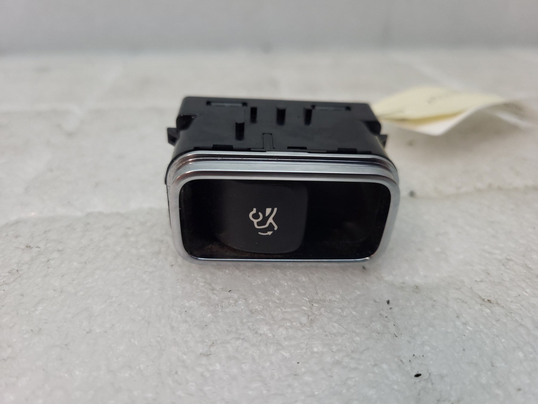 Bouton de coffre mercedes classe a 177 phase 1