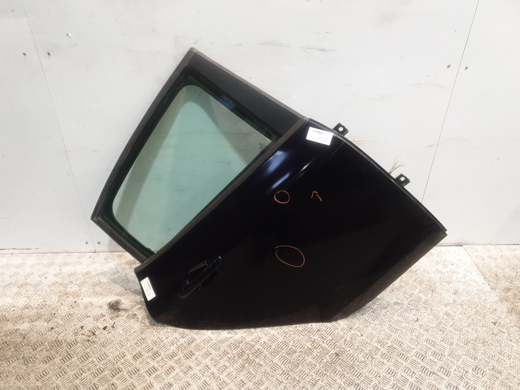 Porte arriere droit peugeot 208 1 phase 2