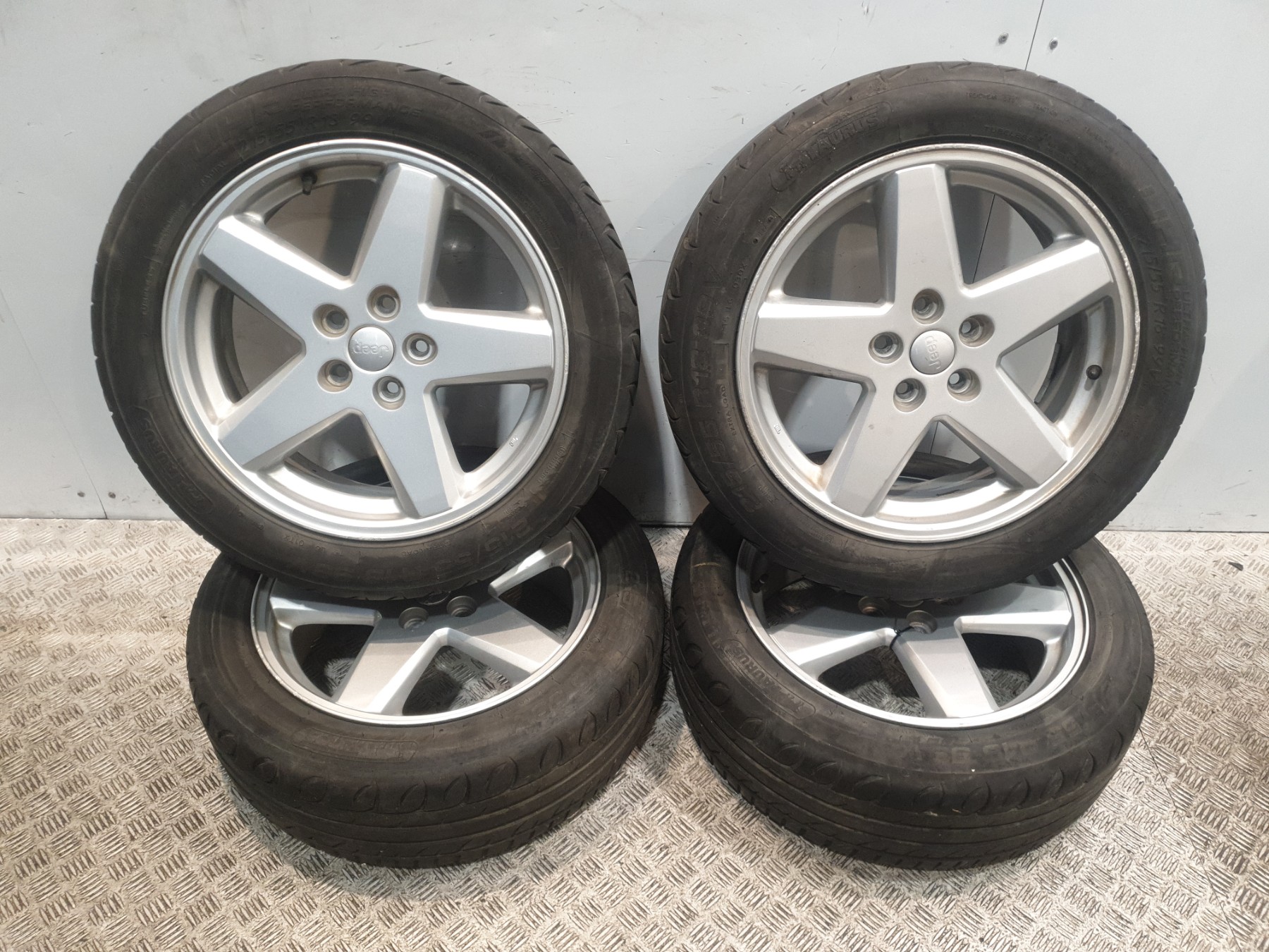 Jeu de 4 jantes  jeep compass 1 phase 1