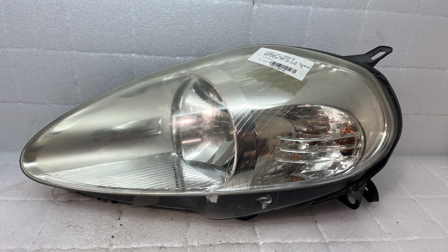 Optique avant principal gauche (feux)(phare) fiat grande punto
