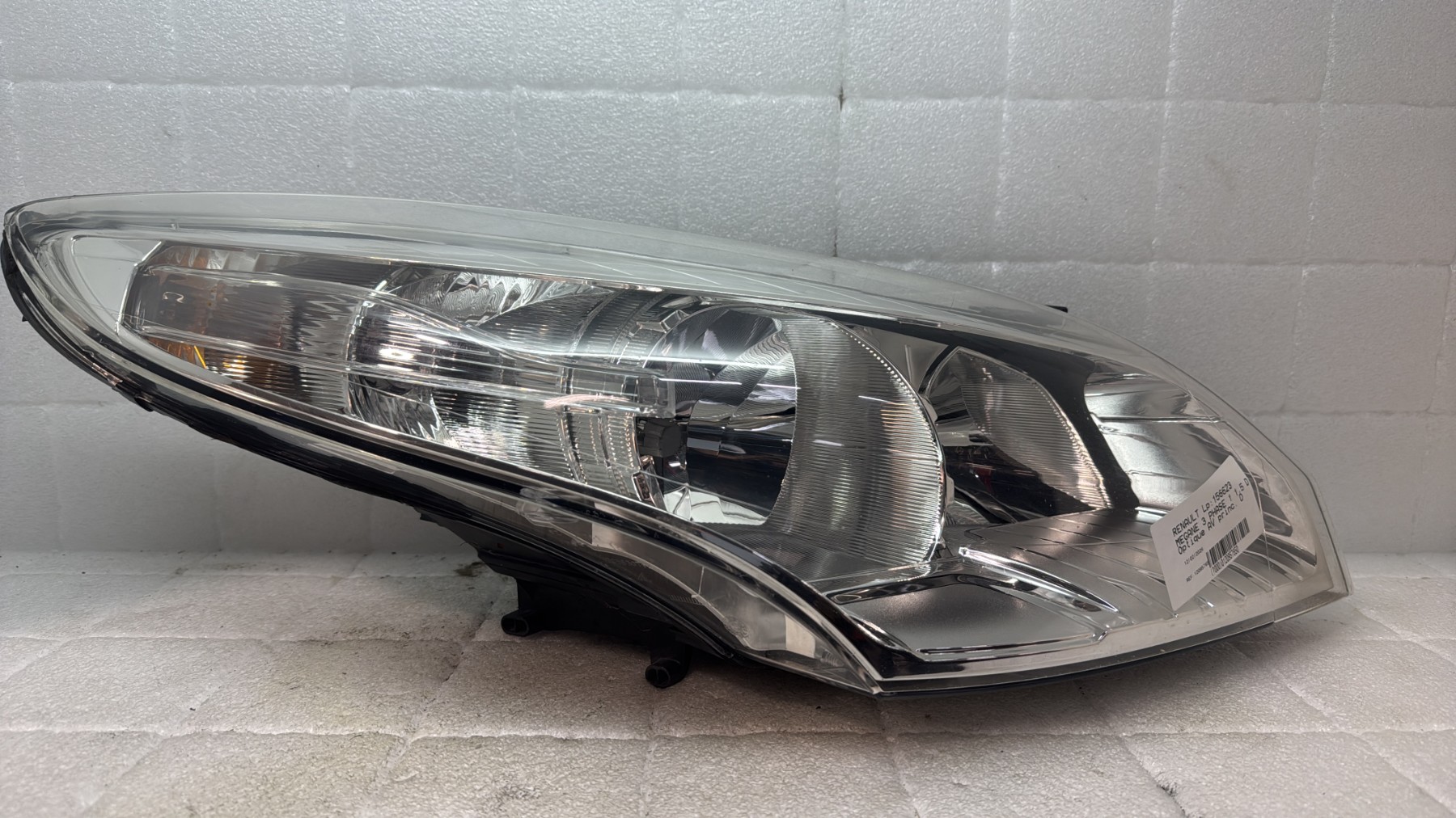 Optique avant principal droit (feux)(phare) renault megane 3 phase 1