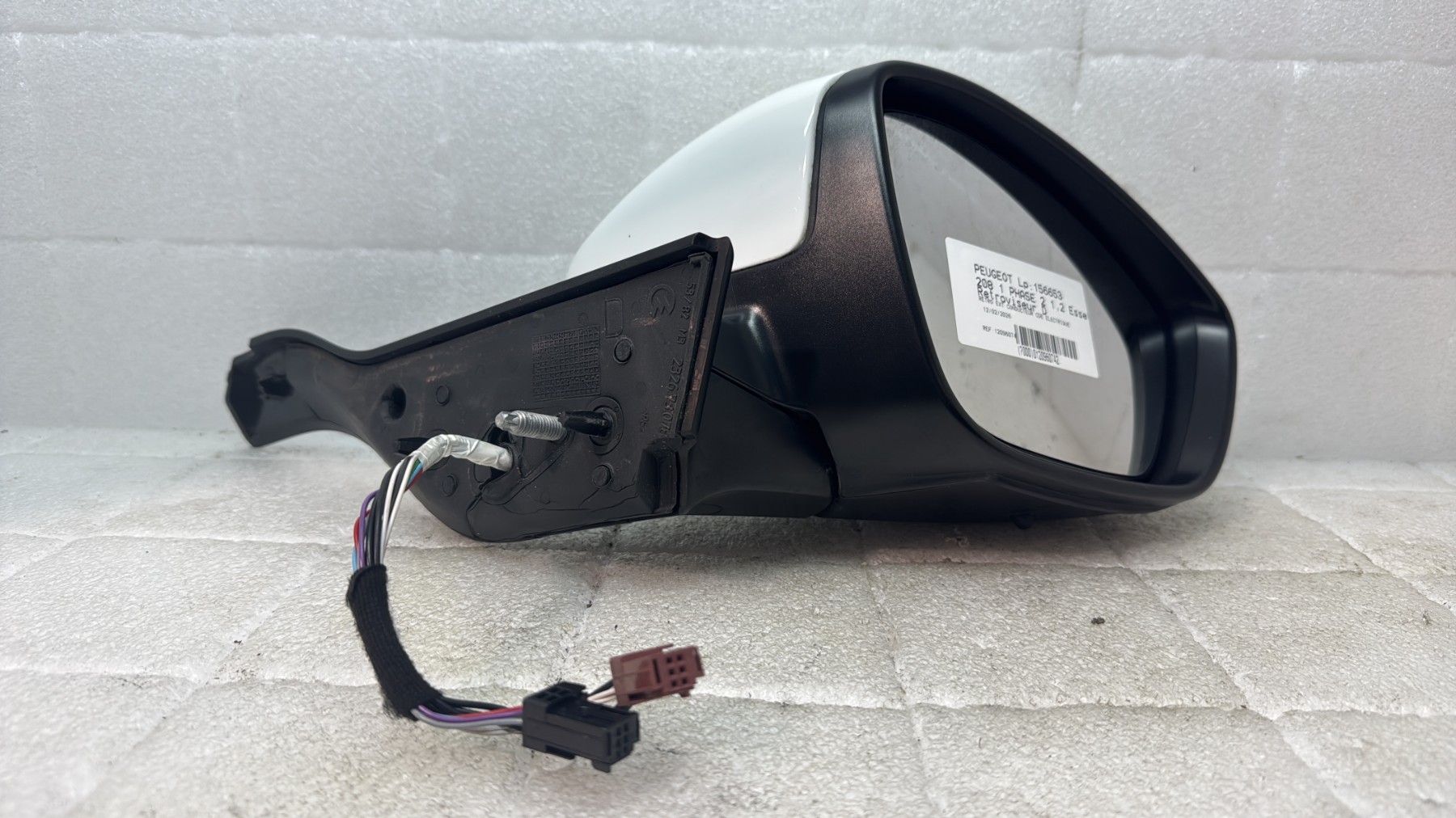 Retroviseur droit peugeot 208 1 phase 2