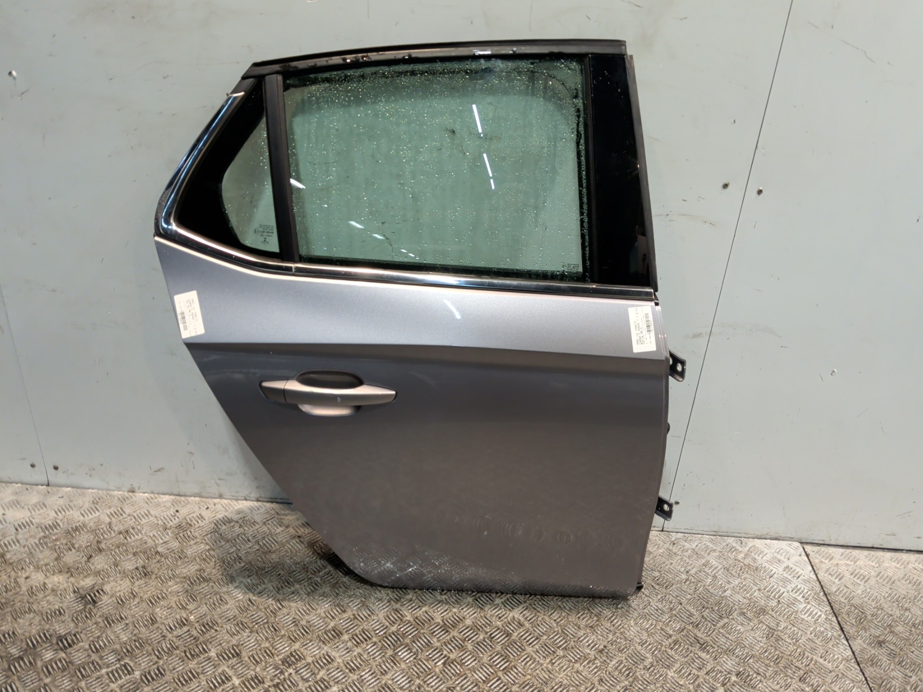 Porte arriere droit opel corsa f phase 1