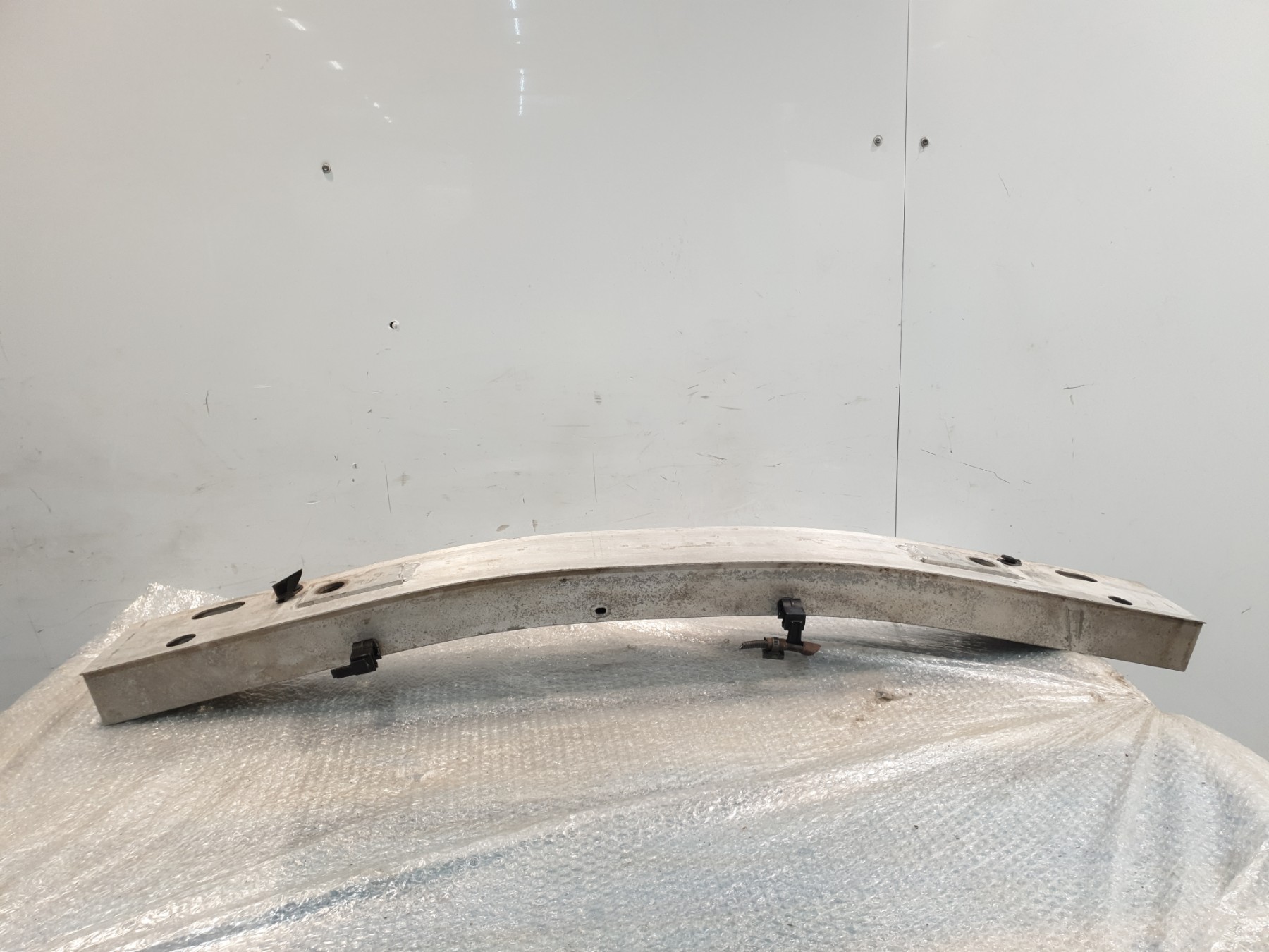 Renfort pare choc avant (traverse) lexus rx 4 phase 1