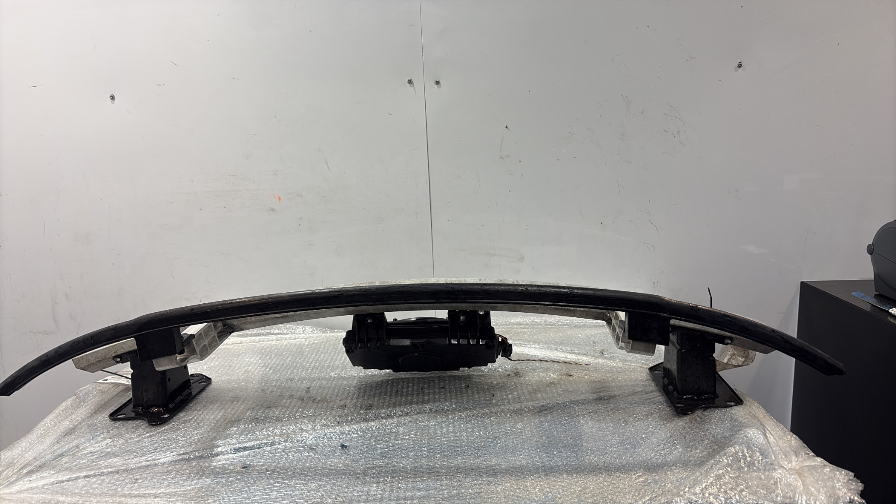 Renfort pare choc avant (traverse) kia niro 1 phase 1