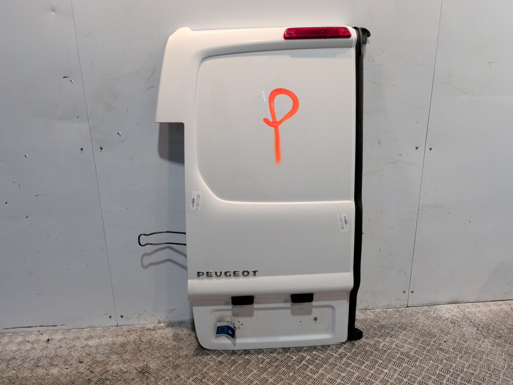 Porte de coffre gauche peugeot expert 2