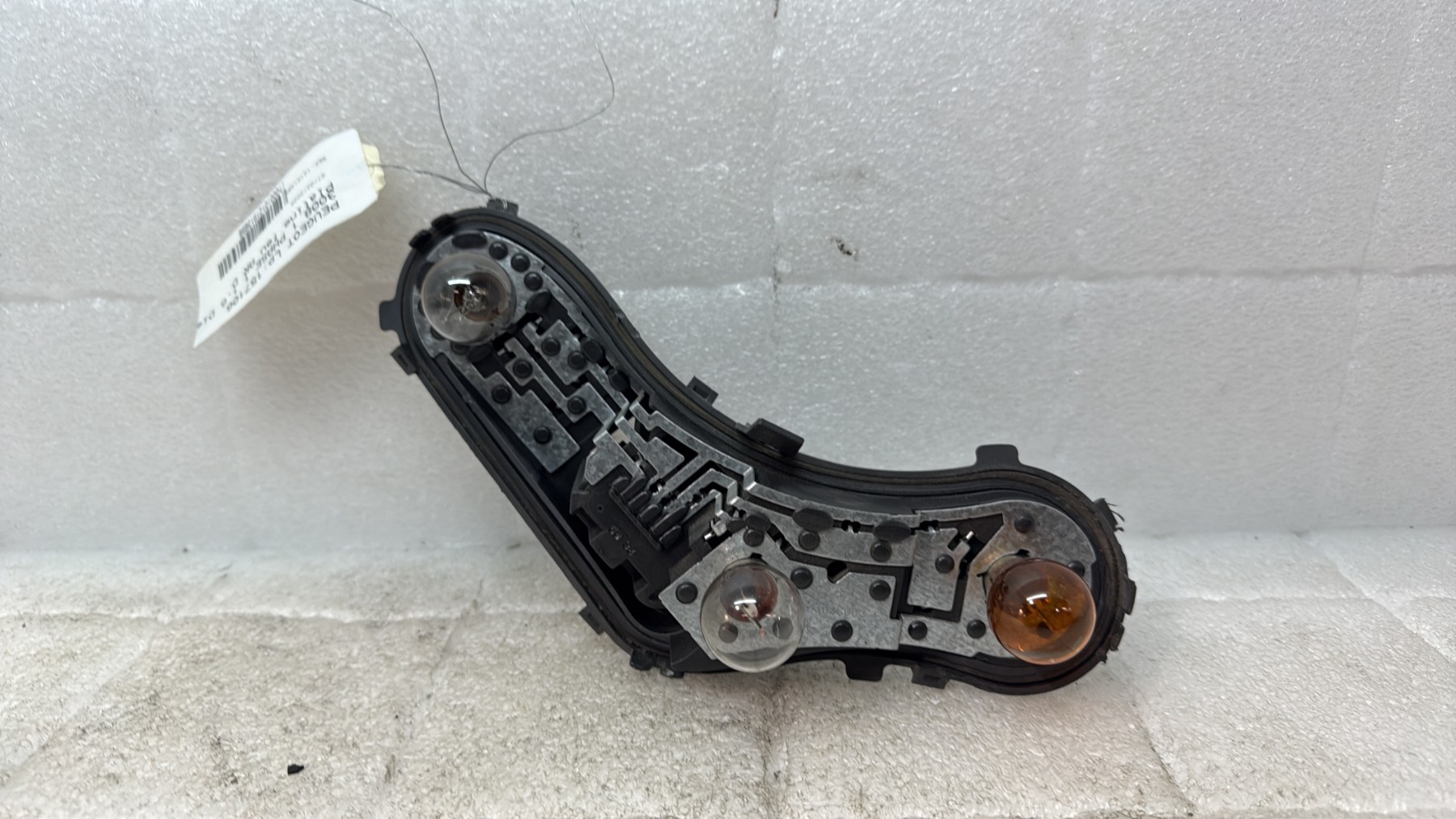 Platine feu arriere droit peugeot 3008 1 phase 1