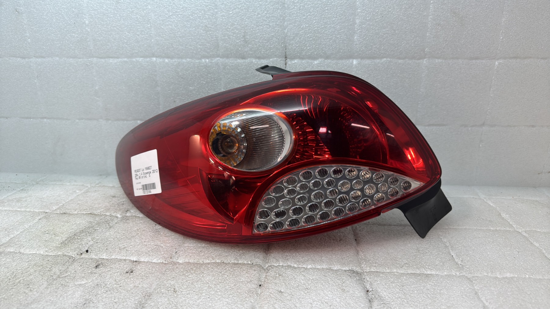 Feu arriere principal gauche (feux) peugeot 206+