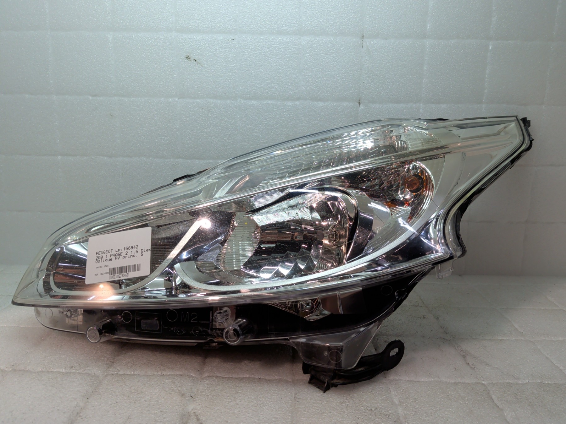 Optique avant principal gauche (feux)(phare) peugeot 208 1 phase 2