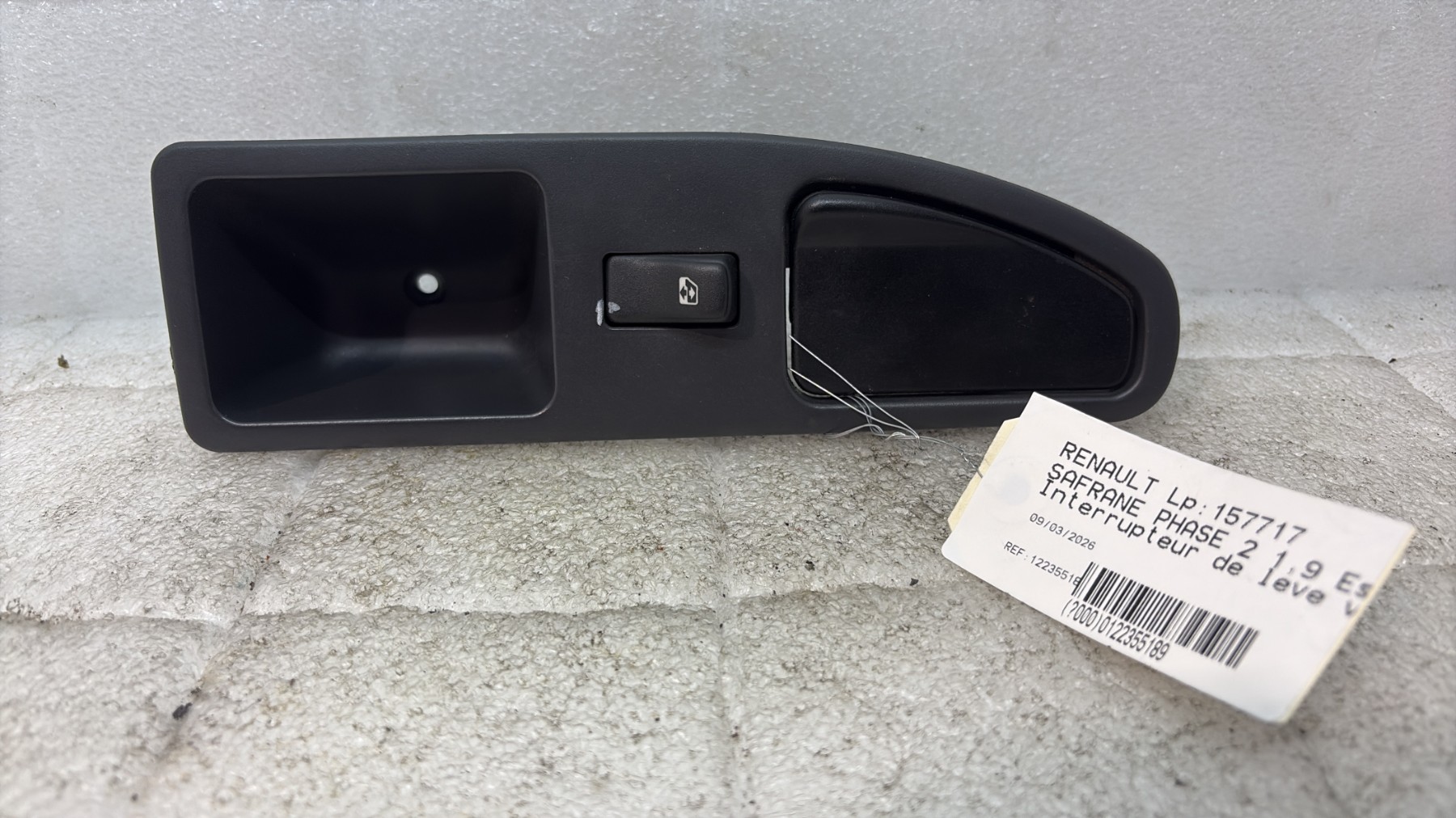 Interrupteur de leve vitre arriere gauche renault safrane phase 2