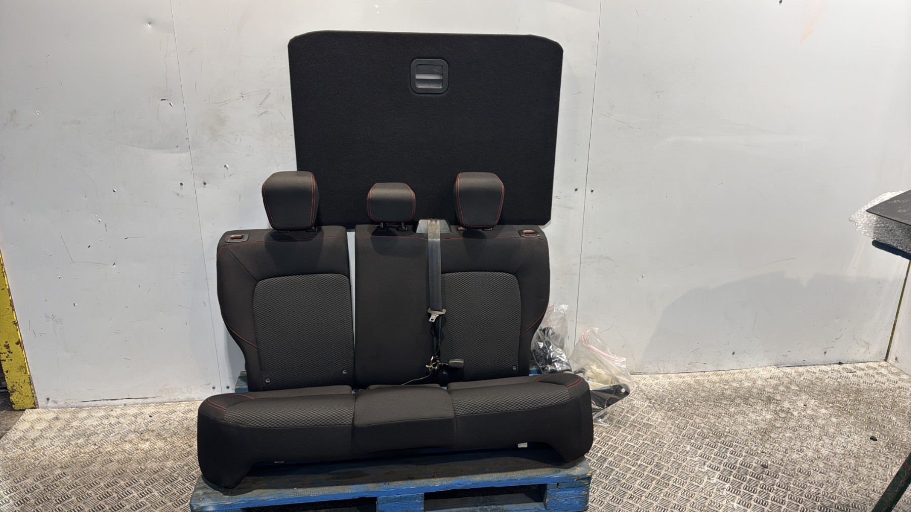 Banquette arriere ford puma 2 phase 1