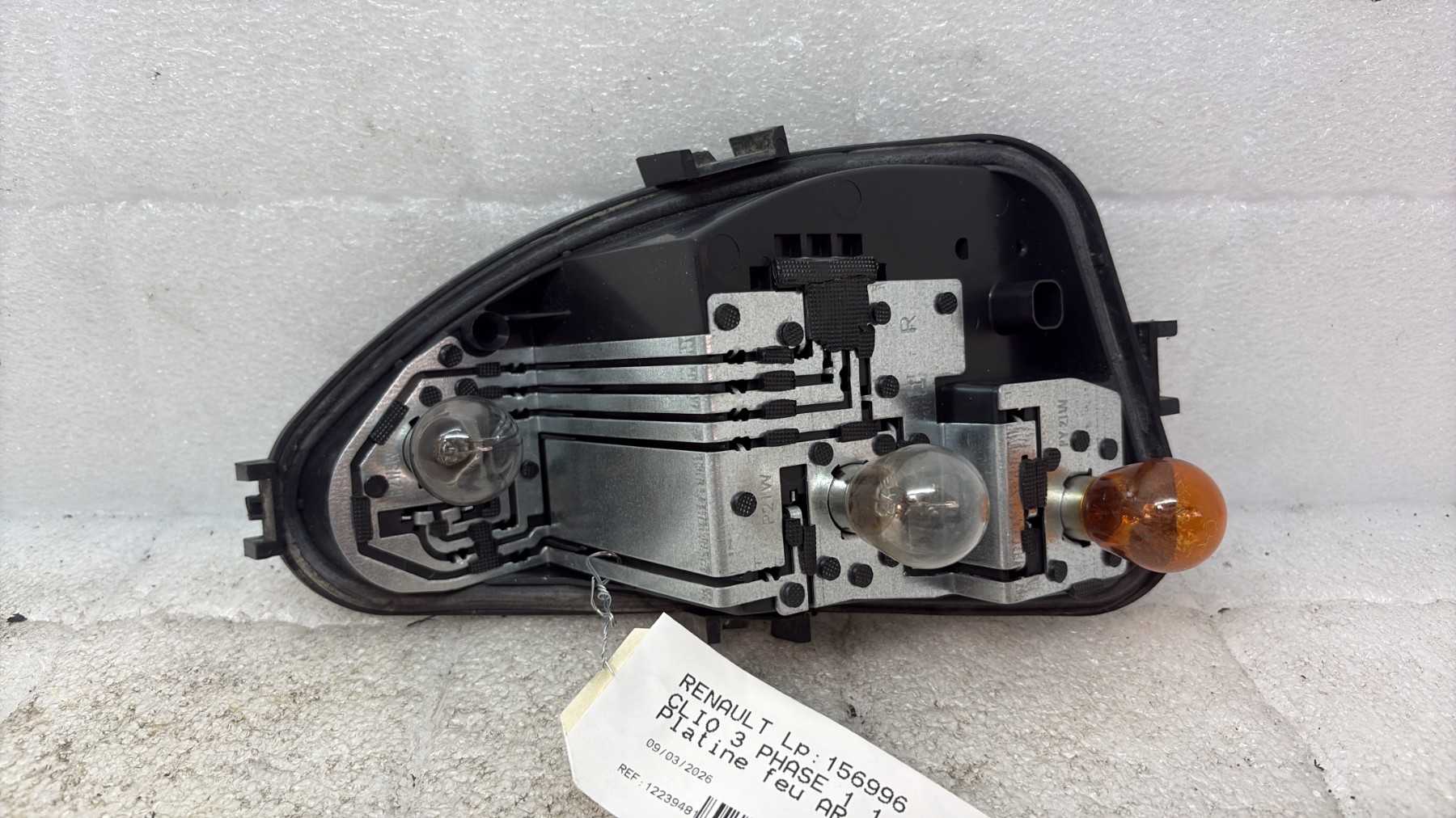 Platine feu arriere droit renault clio 3 phase 1