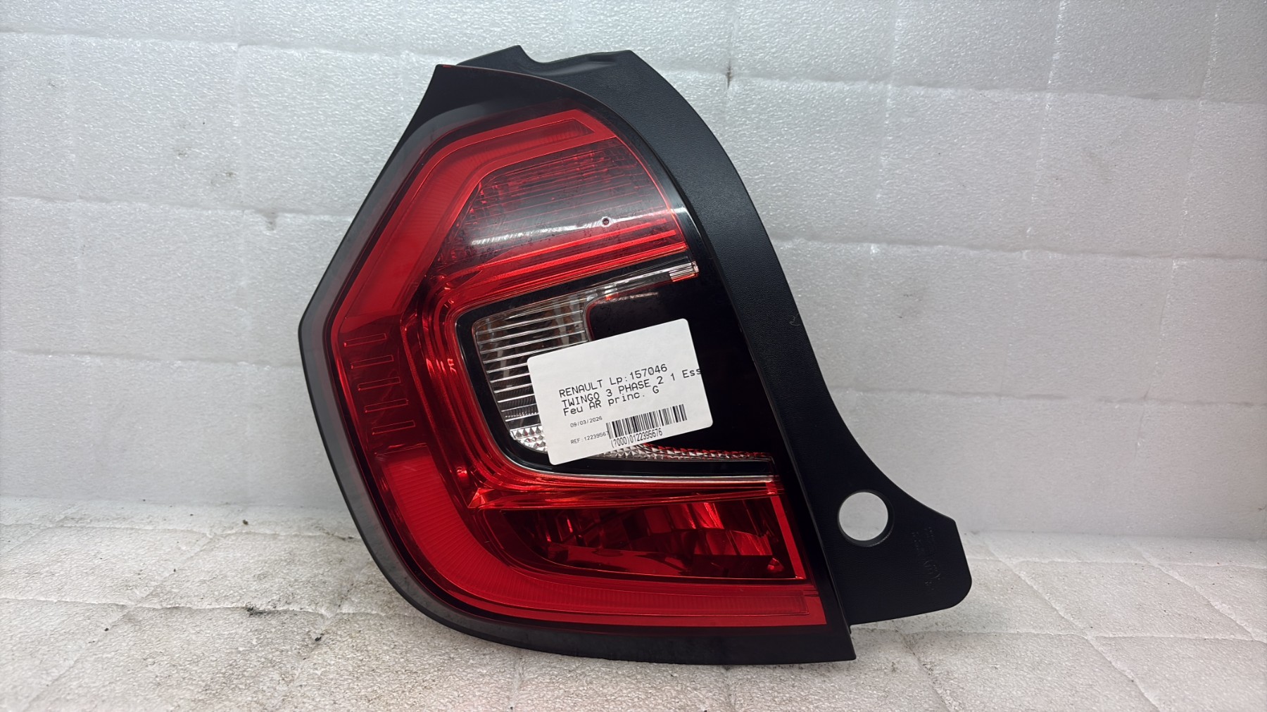 Feu arriere principal gauche (feux) renault twingo 3 phase 2