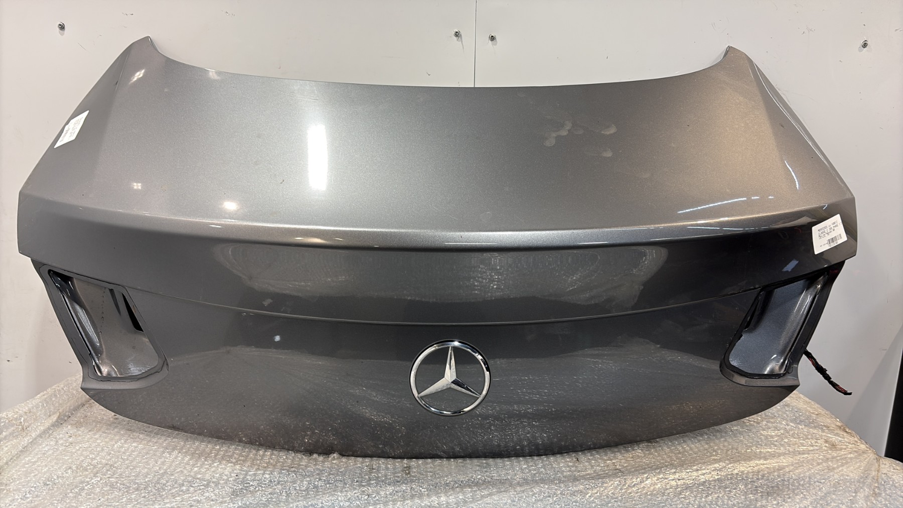 Malle/Hayon arriere mercedes classe c 205 phase 1 coupe