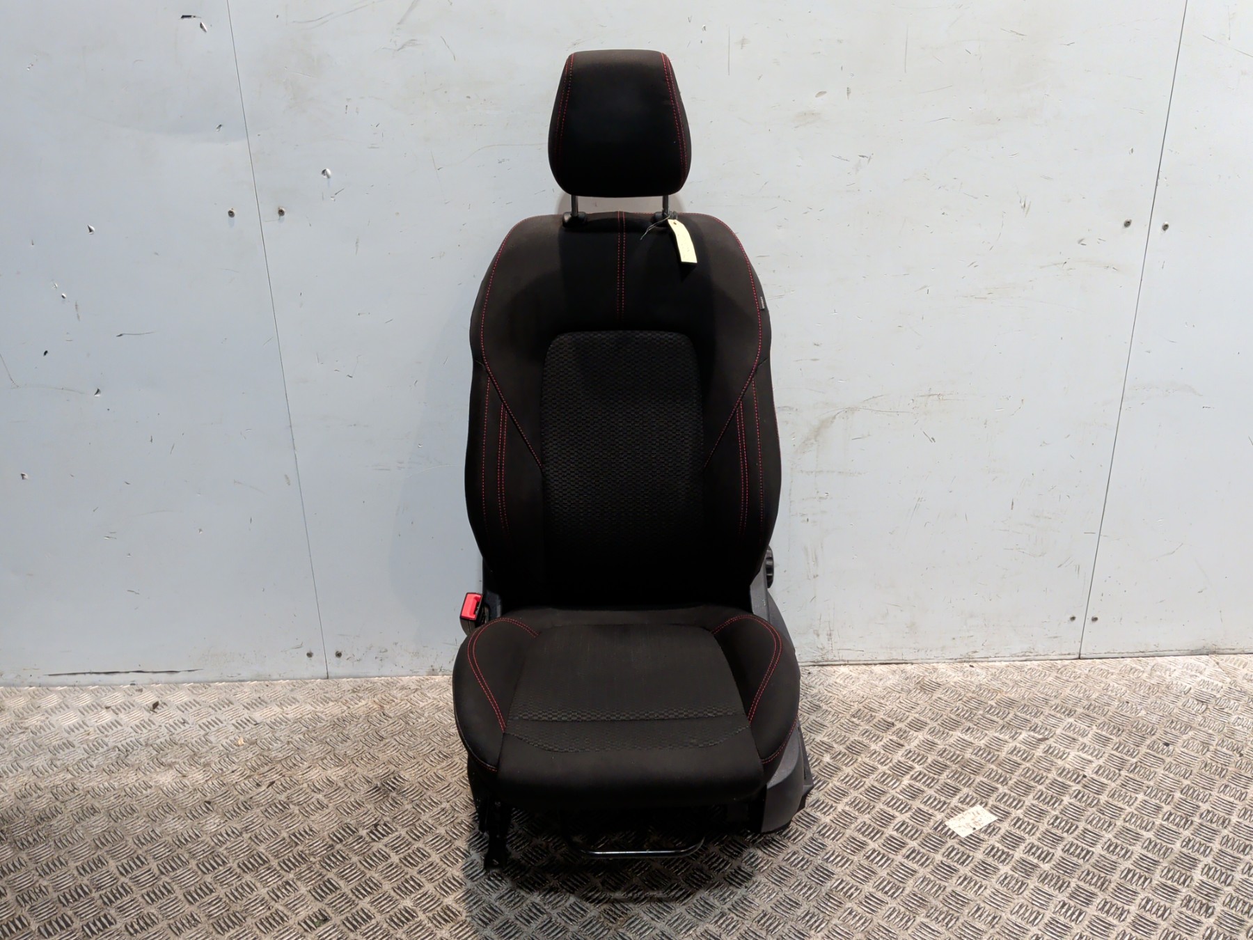 Siege avant gauche ford puma 2 phase 1