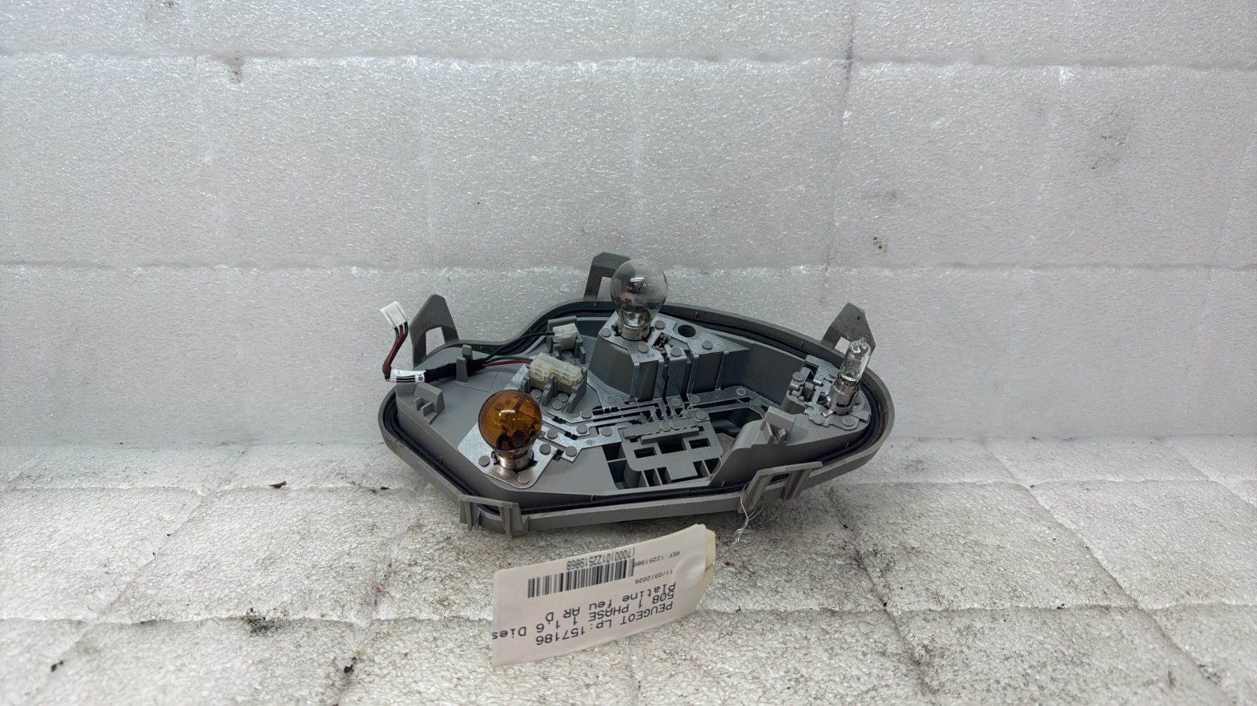 Platine feu arriere droit peugeot 508 1 phase 1