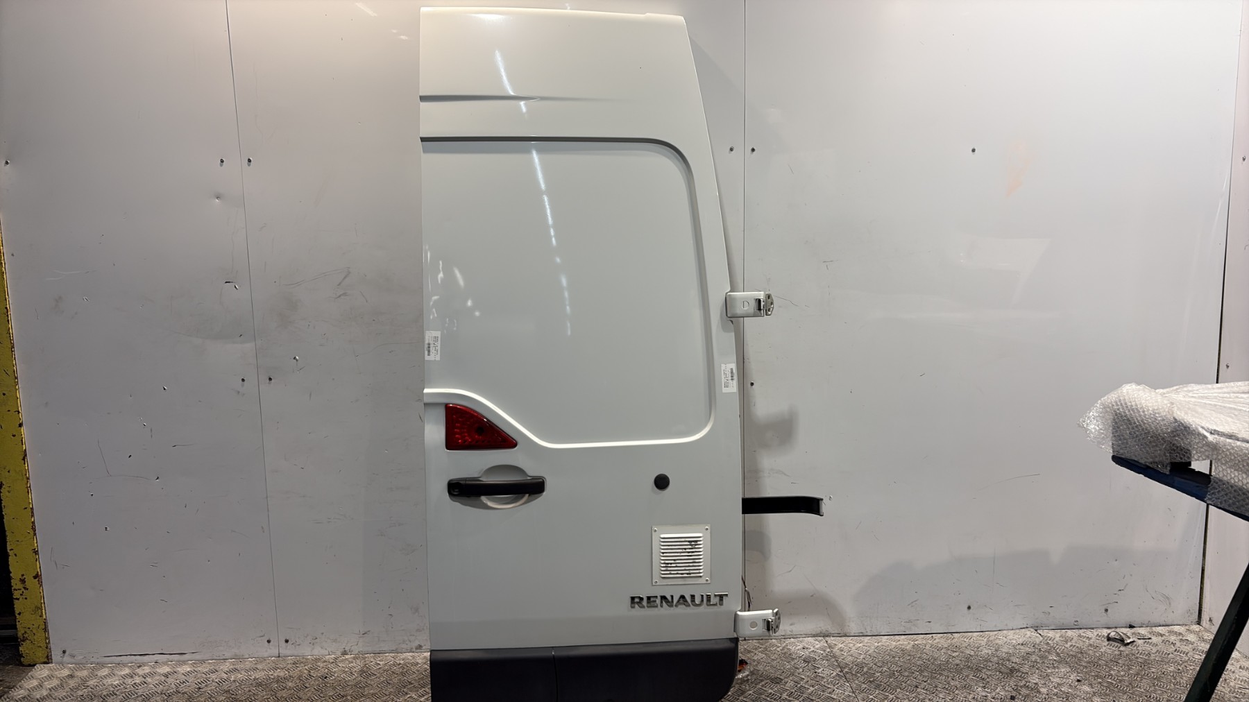 Porte arriere droit renault master 3 phase 2
