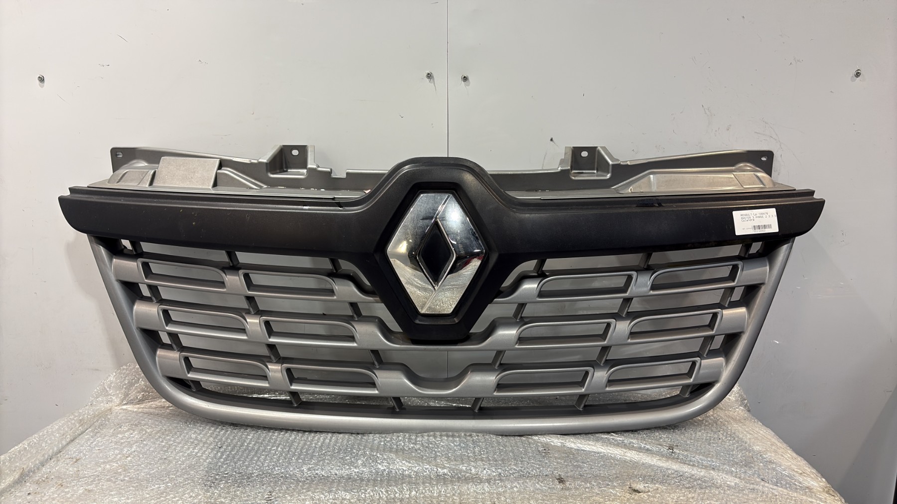 Calandre renault master 3 phase 2