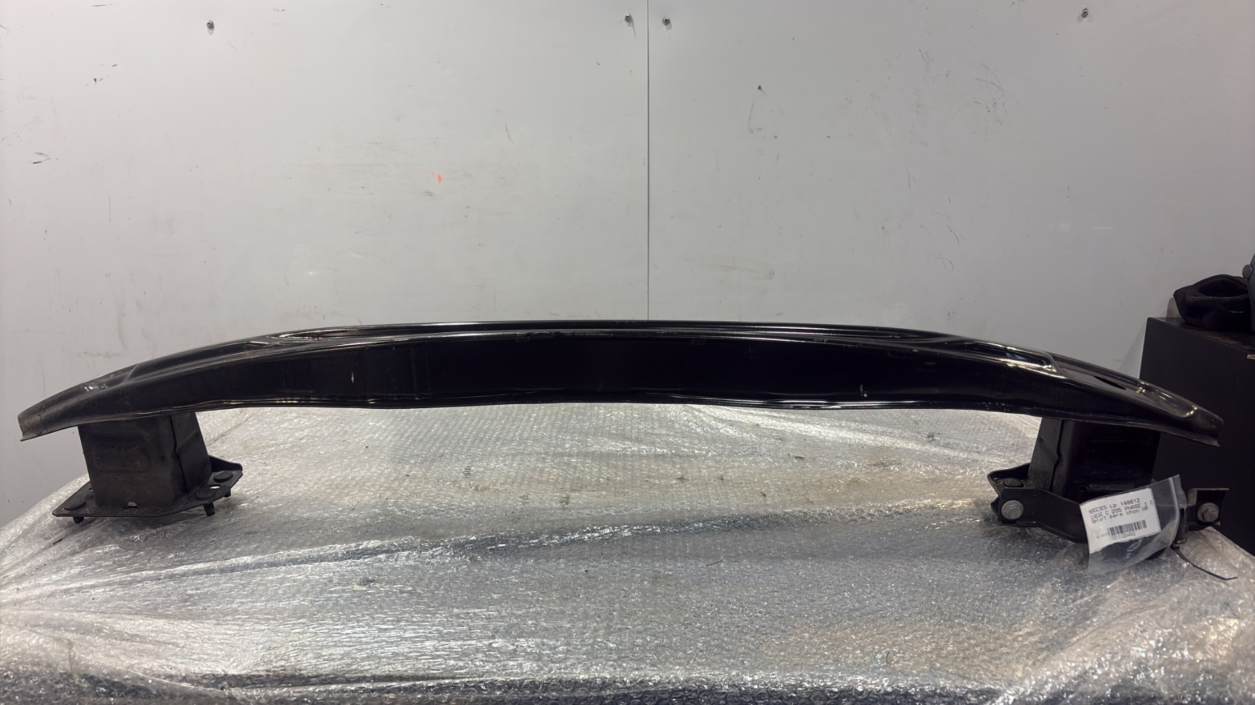 Renfort pare choc arriere (traverse) mercedes classe c 205 phase 1 coupe