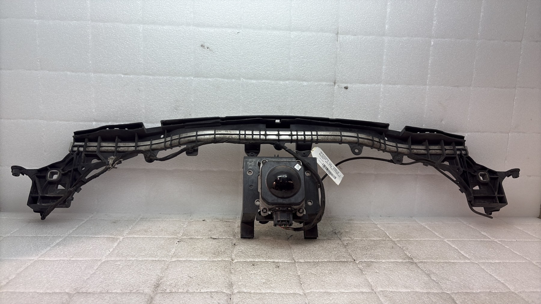 Radar anti-collision  mercedes classe c 205 phase 1 coupe