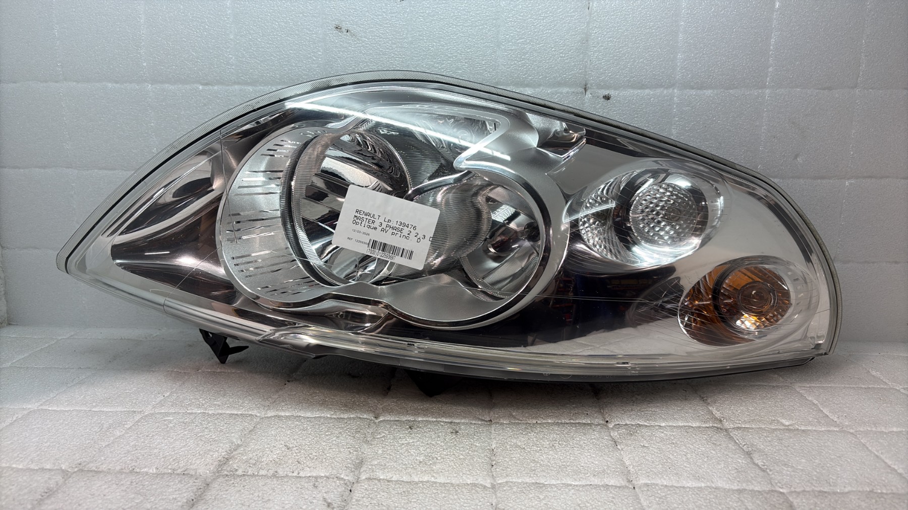 Optique avant principal droit (feux)(phare) renault master 3 phase 2