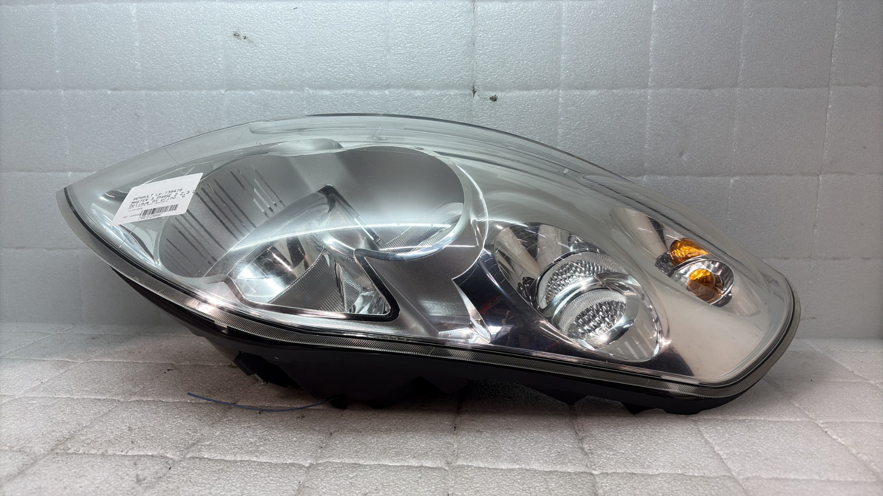 Optique avant principal gauche (feux)(phare) renault master 3 phase 2