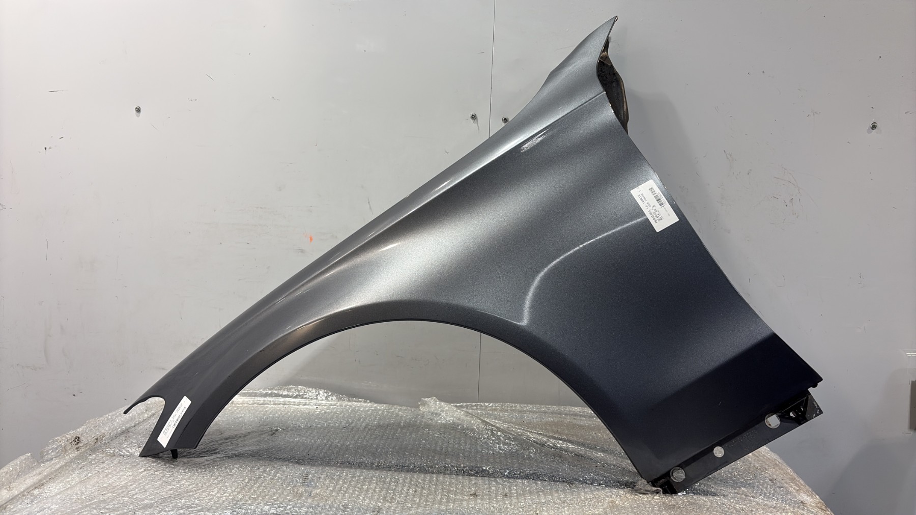 Aile avant gauche mercedes classe c 205 phase 1 coupe