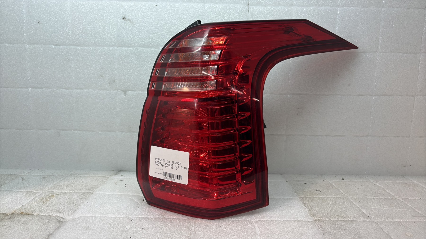 Feu arriere principal droit (feux) peugeot 5008 1 phase 2