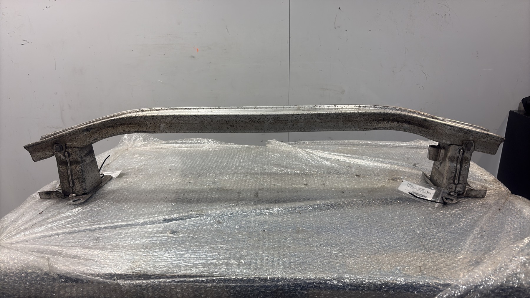 Renfort pare choc avant (traverse) ford fiesta 4 phase 2