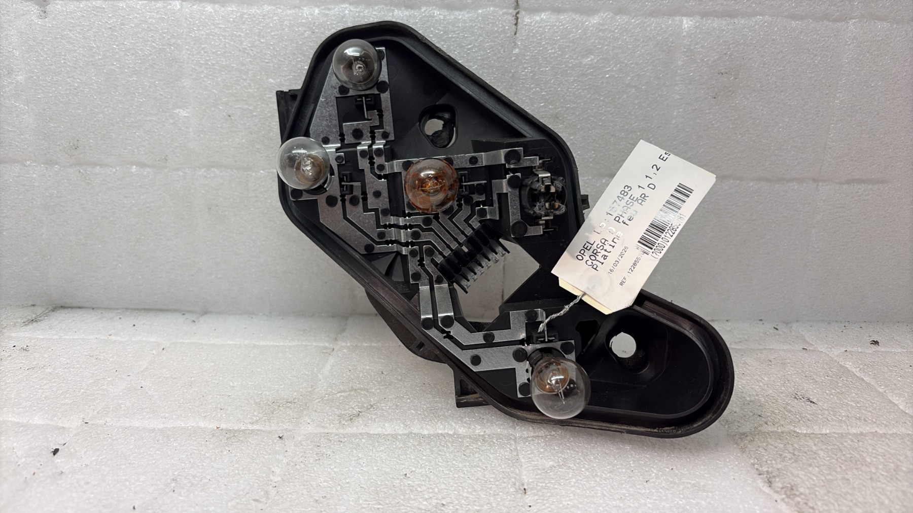 Platine feu arriere droit opel corsa d phase 1
