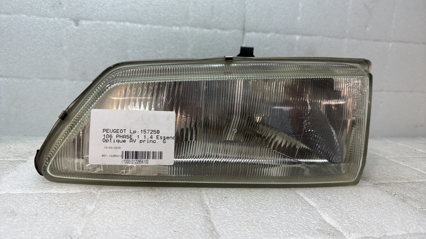 Optique avant principal gauche (feux)(phare) peugeot 106 phase 1