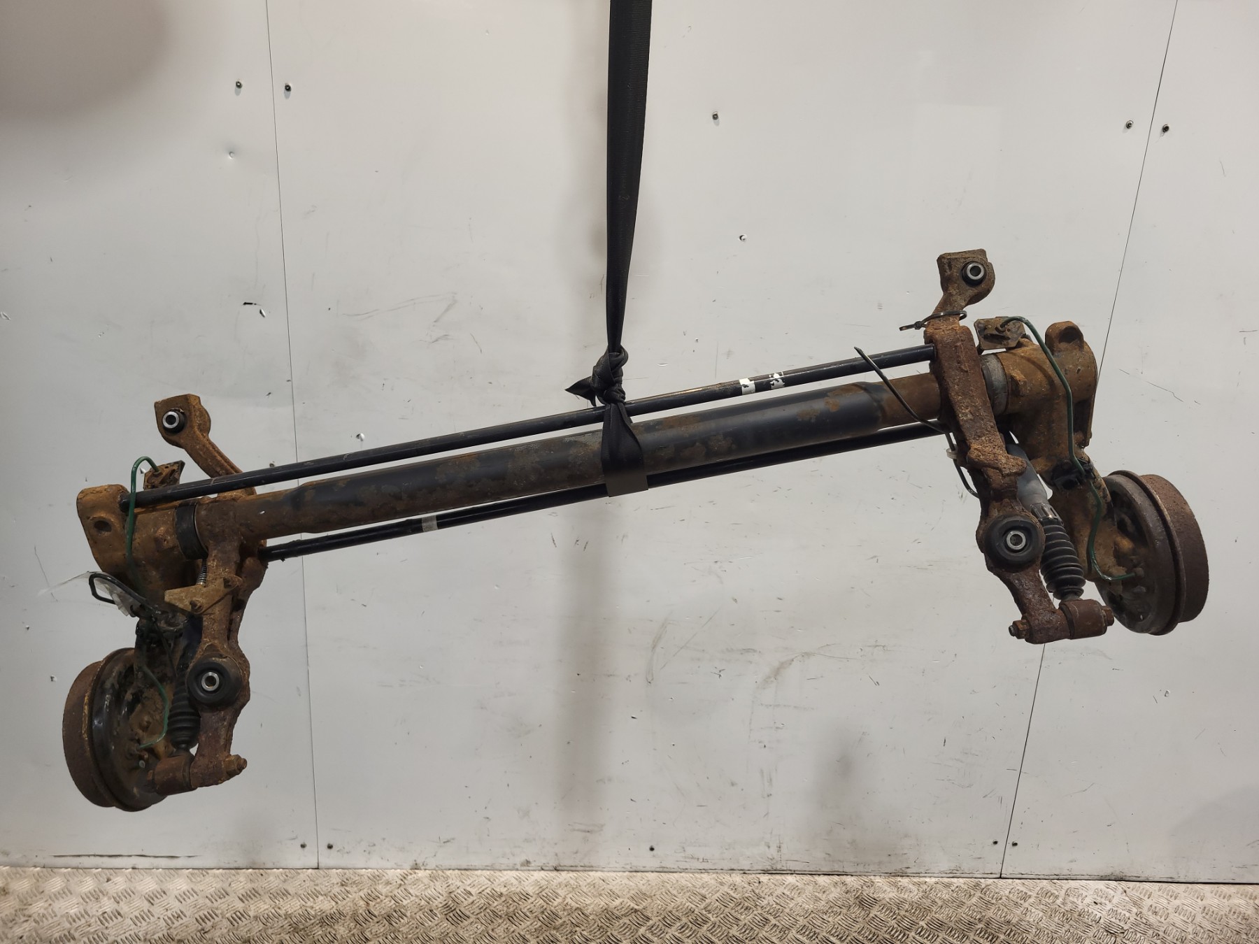 Train arriere complet peugeot 106 phase 2