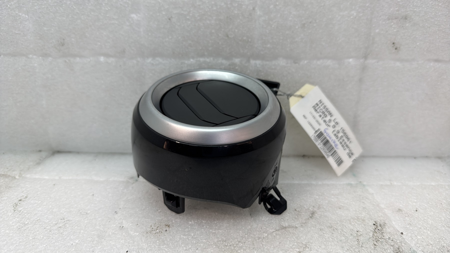 Aerateur tableau de bord avant gauche nissan micra 5