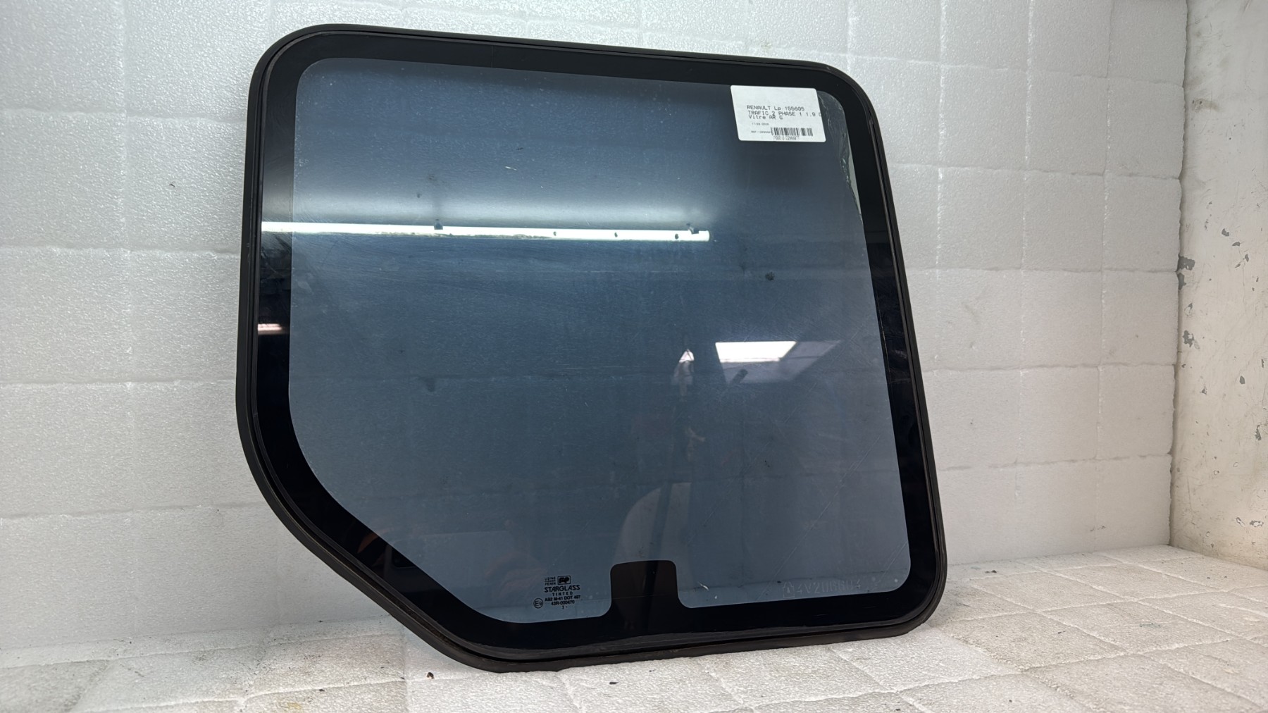 Vitre arriere gauche renault trafic 2 phase 1