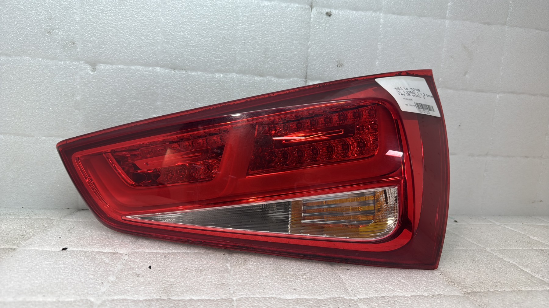 Feu arriere principal droit (feux) audi a1 1 phase 1