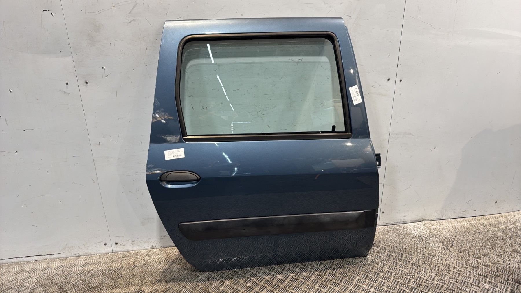 Porte arriere droit dacia logan mcv 1 phase 1 break