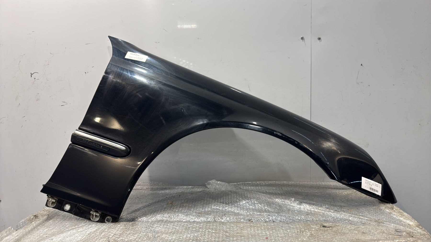 Aile avant droit mercedes classe c 203 phase 2